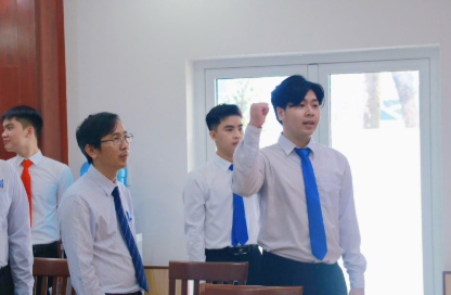 SINH VIÊN KHƯƠNG HỒNG THANH NGỌN LỬA NHIỆT HUYẾT LAN TỎA